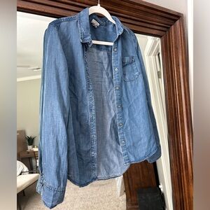 Merona denim shirt, size small petite, good condition